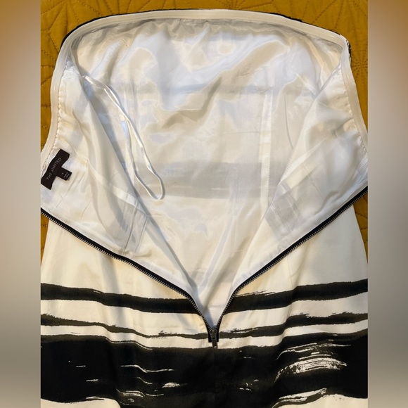 The Limited Black and White Strapless Body Con Dress with Zipper Detail - Picture 11 of 11